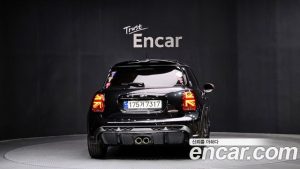 Mini Cooper JCW Pat Moss Edition 2023 года из Южной Кореи