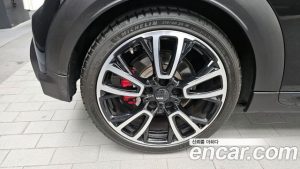 Mini Cooper JCW Pat Moss Edition 2023 года из Южной Кореи