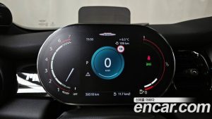 Mini Cooper JCW Pat Moss Edition 2023 года из Южной Кореи