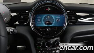 Mini Cooper JCW Pat Moss Edition 2023 года из Южной Кореи