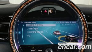 Mini Cooper JCW Pat Moss Edition 2023 года из Южной Кореи