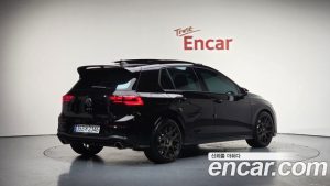 Volkswagen Golf 2.0 GTI 2024 года из Южной Кореи