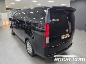 Hyundai Staria L3.5 Tourer 11-Seater 2025 года из Южной Кореи