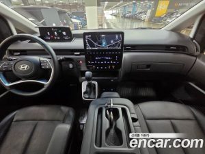 Hyundai Staria L3.5 Tourer 11-Seater 2025 года из Южной Кореи