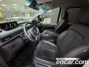 Hyundai Staria L3.5 Tourer 11-Seater 2025 года из Южной Кореи