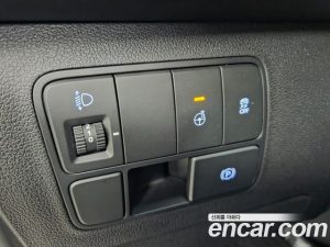Hyundai Staria L3.5 Tourer 11-Seater 2025 года из Южной Кореи