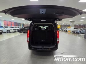 Hyundai Staria L3.5 Tourer 11-Seater 2025 года из Южной Кореи