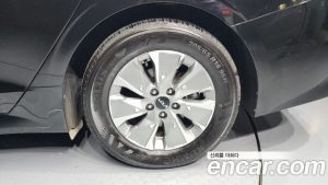 Kia K5 Prestige 2024 года из Южной Кореи