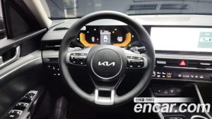 Kia K5 Prestige 2024 года из Южной Кореи