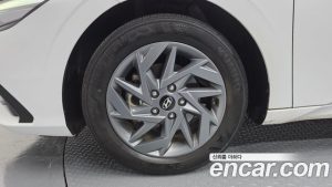 Hyundai AVANTE 1.6 2024 года из Южной Кореи