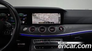 Mercedes-Benz E-Class E300d 4MATIC Coupe 2023 года из Южной Кореи