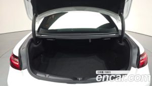 Mercedes-Benz E-Class E300d 4MATIC Coupe 2023 года из Южной Кореи