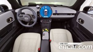 Mini Cooper Convertible Favoured 2025 года из Южной Кореи