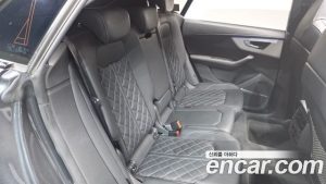 Audi Q8 55 TFSI 4WD Premium 2023 года из Южной Кореи