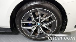 BMW 5-Series 520i M Sport 2025 года из Южной Кореи