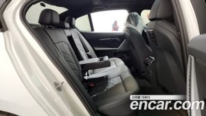 BMW 5-Series 520i M Sport 2025 года из Южной Кореи