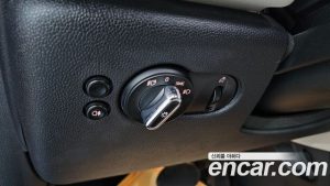 Mini Cooper CLASSIC 2023 года из Южной Кореи