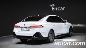 BMW 5-Series 520i M Sport 2024 года из Южной Кореи