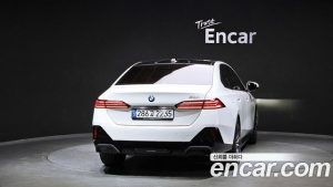 BMW 5-Series 520i M Sport 2024 года из Южной Кореи