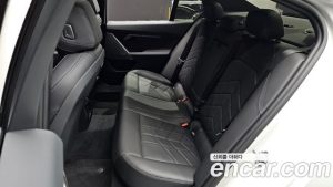 BMW 5-Series 520i M Sport 2024 года из Южной Кореи