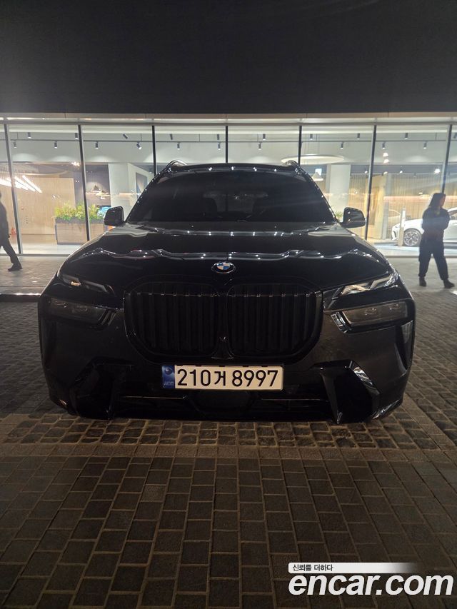 BMW X7 xDrive 40i M Sport 6 2024 года из Кореи