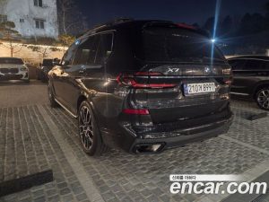 BMW X7 xDrive 40i M Sport 6 2024 года из Южной Кореи