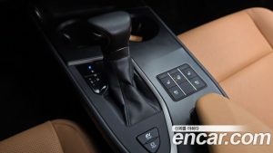 Lexus UX 2.0 2WD 2024 года из Южной Кореи