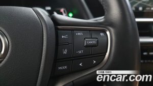 Lexus UX 2.0 2WD 2024 года из Южной Кореи