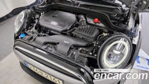 Mini Cooper CLASSIC 2024 года из Южной Кореи