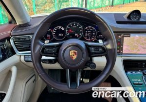 Porsche Panamera 4.0 GTS 2022 года из Южной Кореи