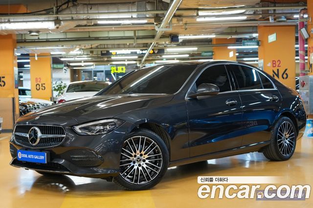 Mercedes-Benz C-Class C200 Avantgarde 2025 года из Кореи