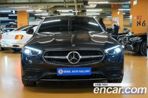 Mercedes-Benz C-Class C200 Avantgarde 2025 года из Южной Кореи