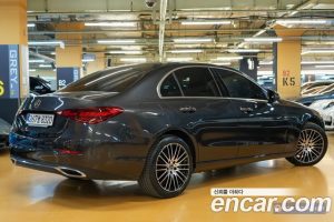 Mercedes-Benz C-Class C200 Avantgarde 2025 года из Южной Кореи