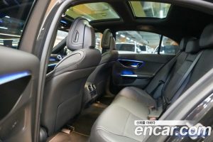 Mercedes-Benz C-Class C200 Avantgarde 2025 года из Южной Кореи