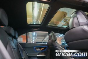 Mercedes-Benz C-Class C200 Avantgarde 2025 года из Южной Кореи