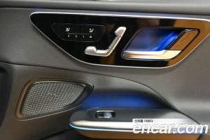 Mercedes-Benz C-Class C200 Avantgarde 2025 года из Южной Кореи