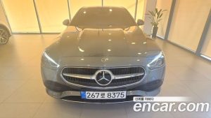 Mercedes-Benz C-Class C200 Avantgarde 2025 года из Южной Кореи