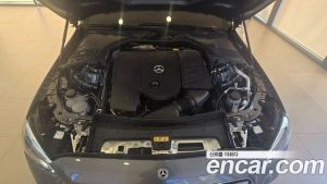 Mercedes-Benz C-Class C200 Avantgarde 2025 года из Южной Кореи
