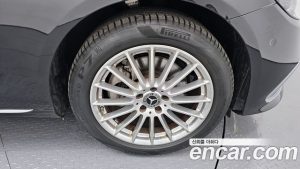 Mercedes-Benz E-Class E250 Exclusive 2023 года из Южной Кореи
