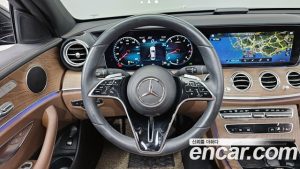 Mercedes-Benz E-Class E250 Exclusive 2023 года из Южной Кореи