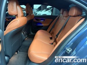 Mercedes-Benz C-Class C200 Avantgarde 2025 года из Южной Кореи