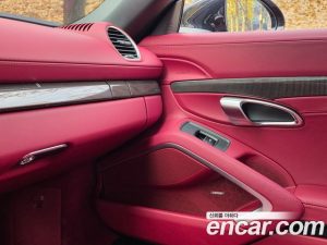Porsche 718 4.0 GTS 2024 года из Южной Кореи