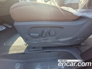 Hyundai Staria HEV 1.6 Lounge 7-Seater 2026 года из Южной Кореи
