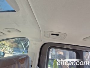 Hyundai Staria HEV 1.6 Lounge 7-Seater 2026 года из Южной Кореи