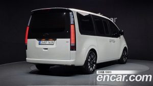 Hyundai Staria 4WD Lounge 7-Seater 2025 года из Южной Кореи