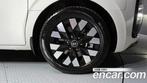 Hyundai Staria 4WD Lounge 7-Seater 2025 года из Южной Кореи