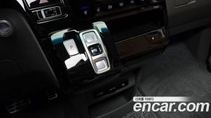 Hyundai Staria 4WD Lounge 7-Seater 2025 года из Южной Кореи