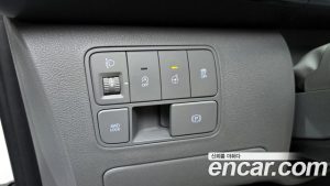Hyundai Staria 4WD Lounge 7-Seater 2025 года из Южной Кореи