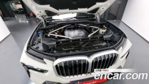 BMW X7 xDrive 40i M Sport 6 2024 года из Южной Кореи