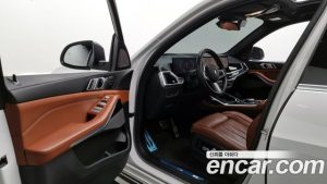 BMW X7 xDrive 40i M Sport 6 2024 года из Южной Кореи
